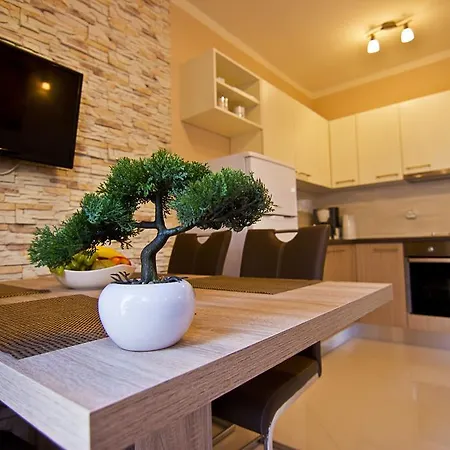 Tonino Apartment *